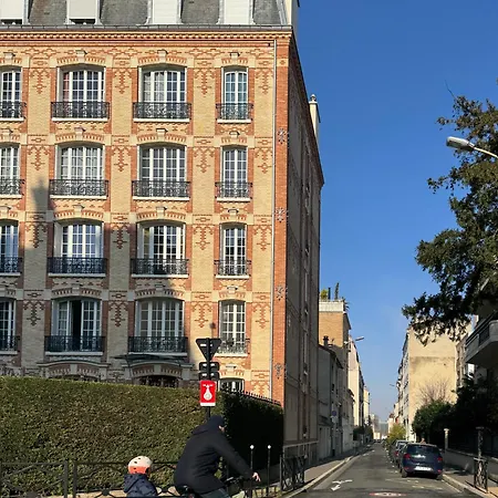 Le Soleil De La Defense ! Bail Mobilite, Un Mois Minimum * Courbevoie
